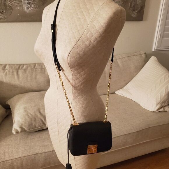 Michael Kors Gia small chain crossbody purse - Picture 3 of 8